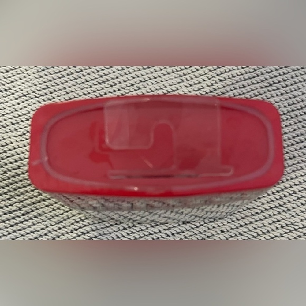 Yahtzee  - Travel Version Dice Game - Small Travel Size - Picture 7 of 7
